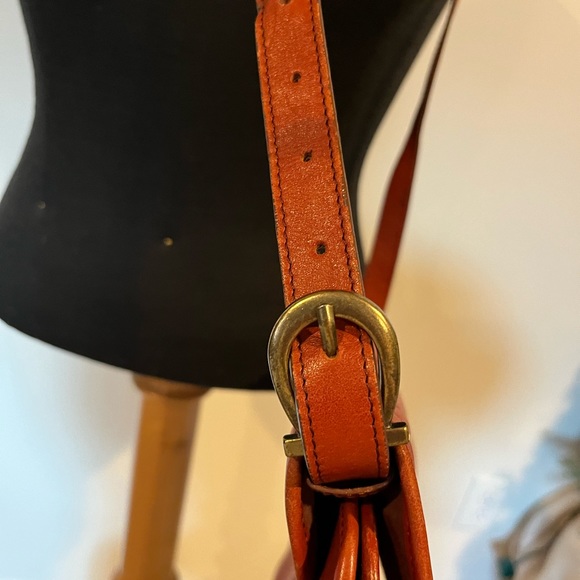 Vintage Etienne Aigner purse - Picture 4 of 7